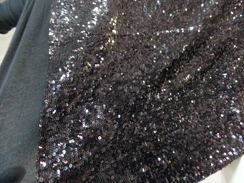 Jersey coton viscose a sequins noirs 2