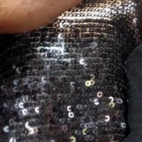 Jersey coton viscose a sequins noirs 6