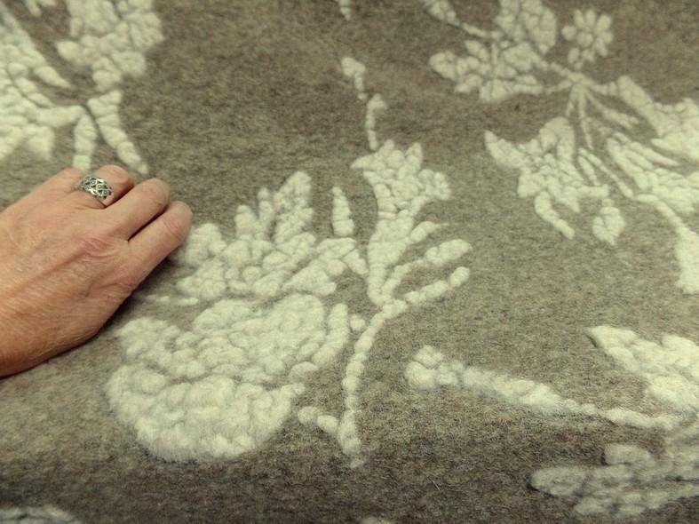 Jersey de laine aspect laine cardee beige chine fleuri ecru 5