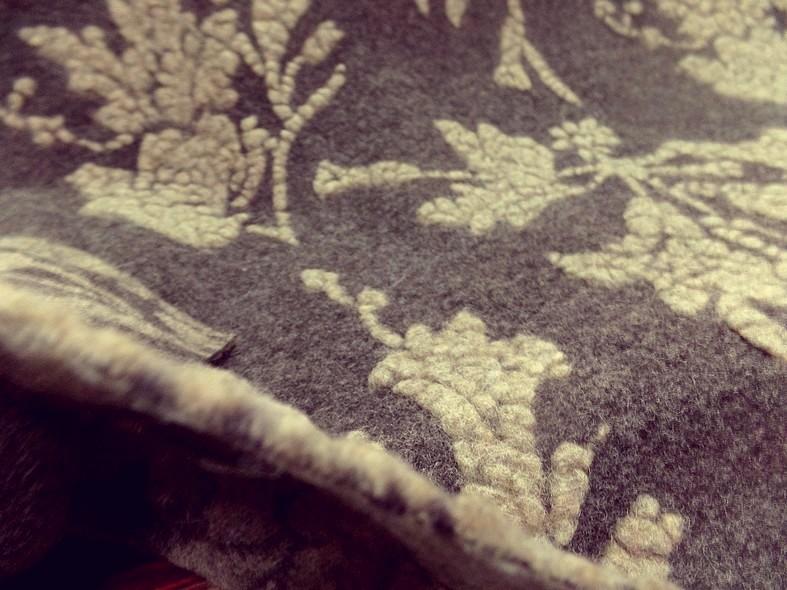 Jersey de laine aspect laine cardee brun chine fleuri sable 10 1