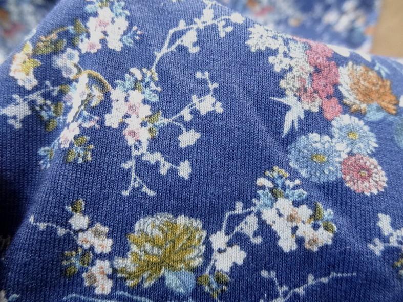 Jersey viscose lycra fond bleuet petites fleurs 5