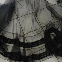 Jupe tulle noir pré-monté 01