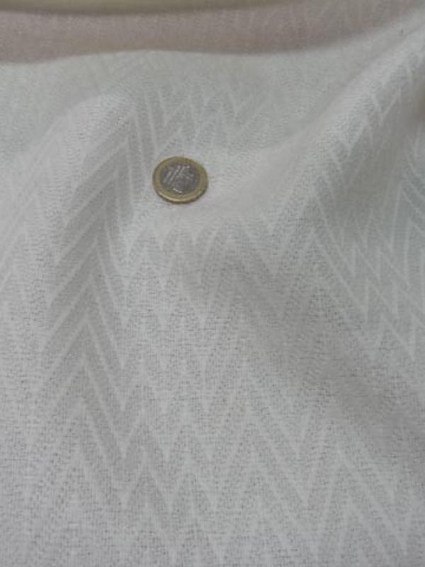 Lainage blanc casse faconne chevron 1 