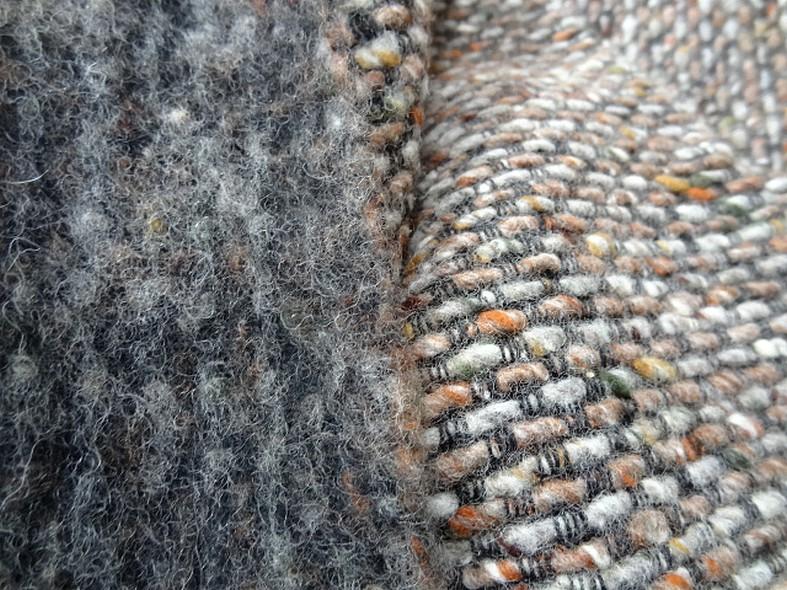 Lainage en fils laine cardee taupe ocre brun 2