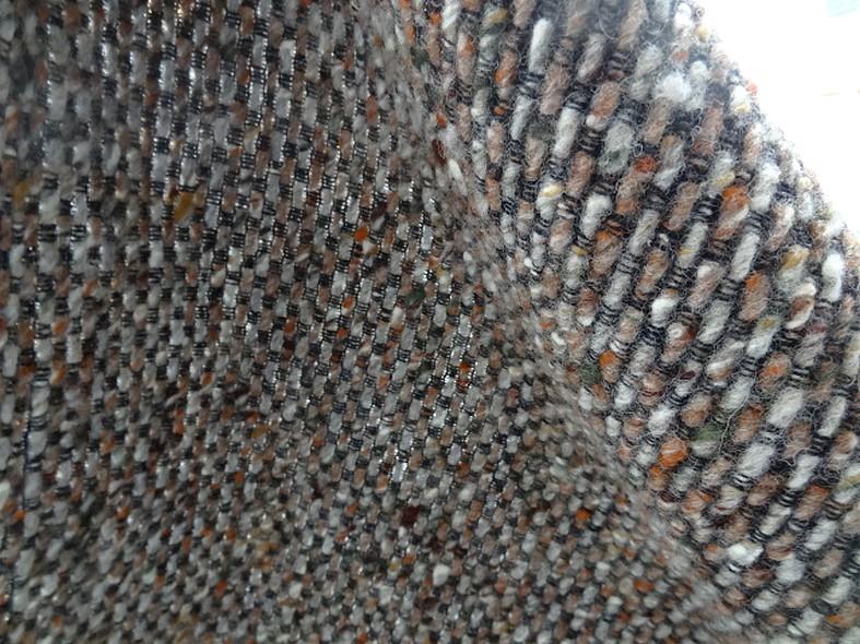 Lainage en fils laine cardée taupe ocre brun