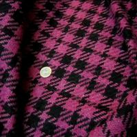 Lainage facon tartan pied de coq noir rose 2