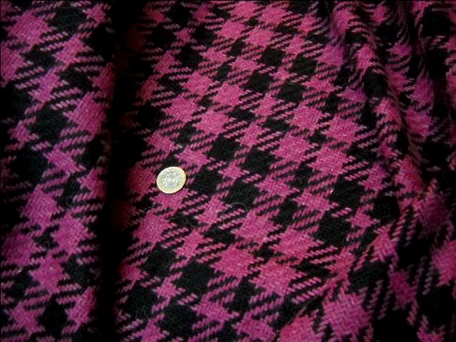 Lainage facon tartan pied de coq noir rose 2