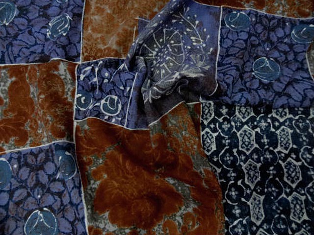 Lainage leger motif patchwork caramel bleu denim 4 