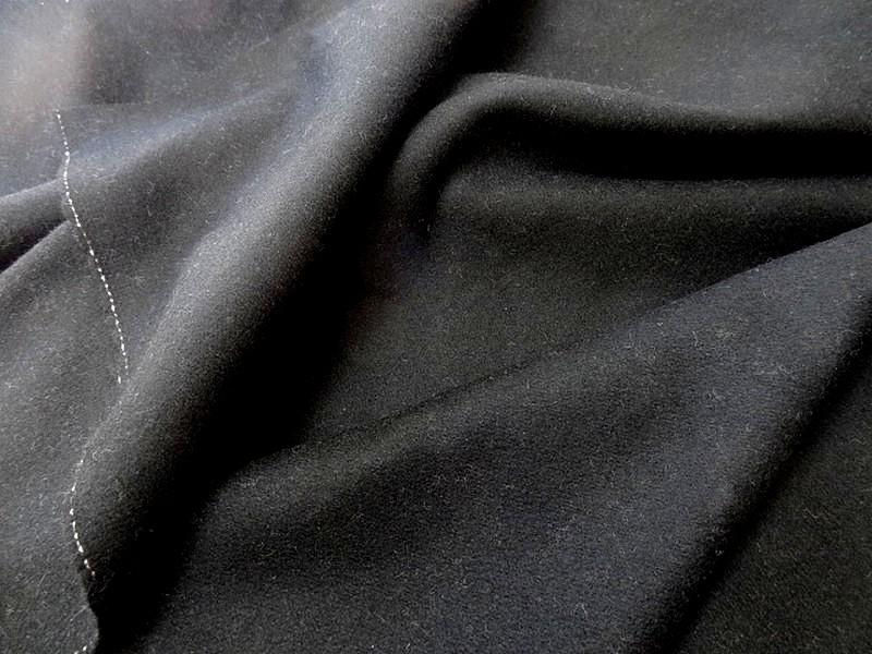 Lainage noir uni 2