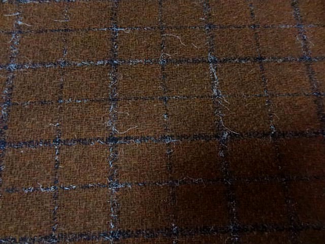 Lainage noisette a carreaux 2