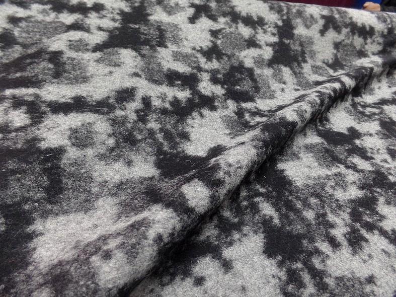 Laine bouillie noire marbree gris clair 4