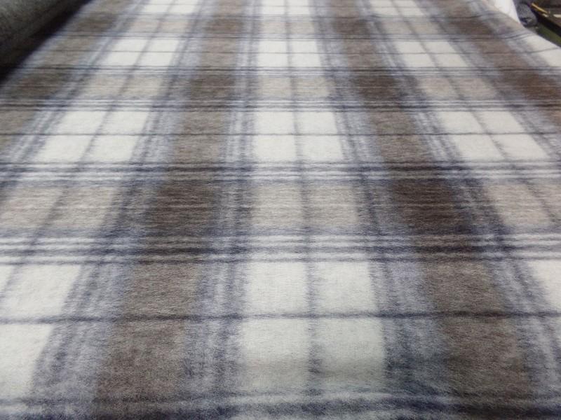 Laine jersey carreaux tartan gris beige 12