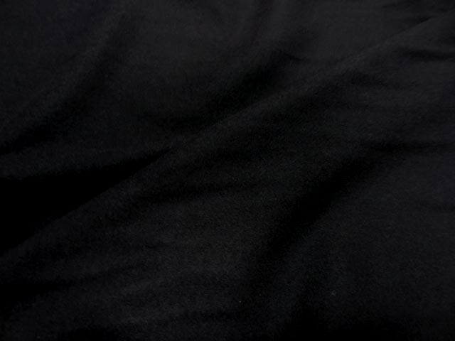 Laine legere noire 2