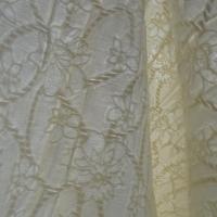 Laine melangee ecrue froissee motif faconne fleuri 4 