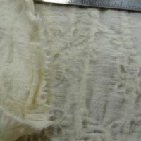 Laine melangee ecrue froissee motif faconne fleuri 6 