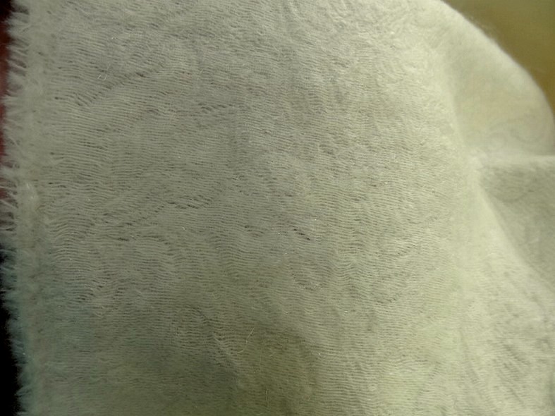 Laine melangee ecrue motif jacquard 2