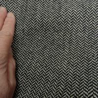 Laine motif tisse chevrons noir et blanc 3 