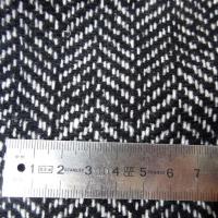 Laine tweed a chevrons noir et blanc 4 