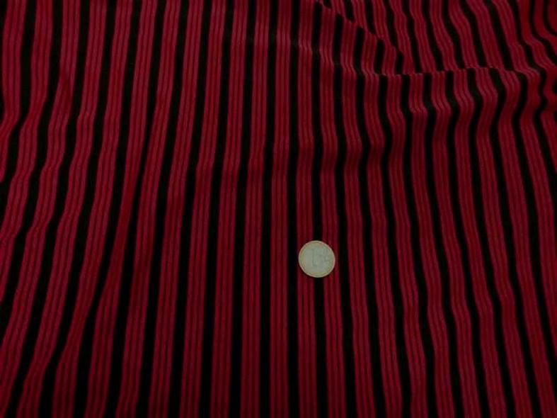 Lycra a rayures rouge noir