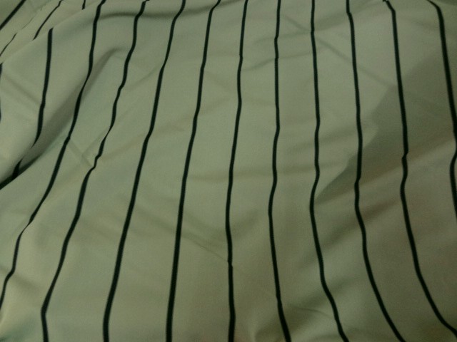 Lycra beigeasse rayures craie 1