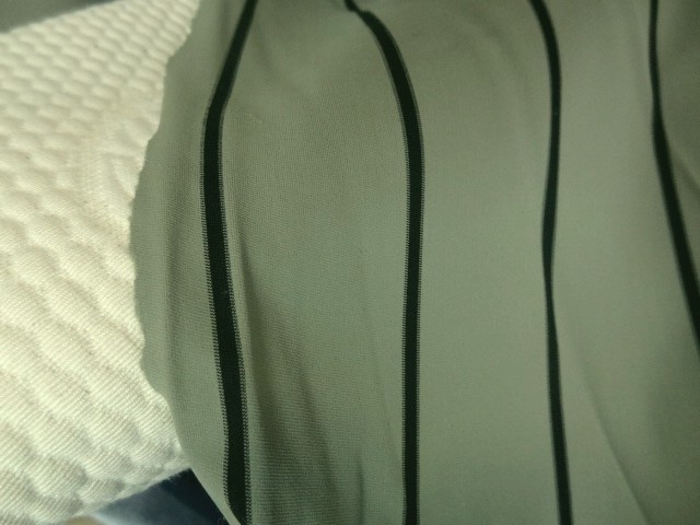 Lycra beigeasse rayures craie 2