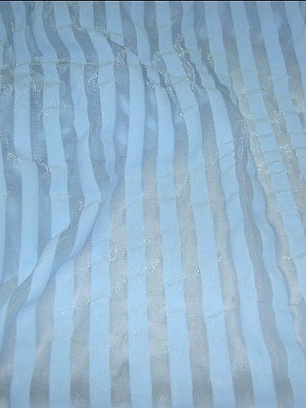 Lycra bleu ciel rayures transparentes 2 1