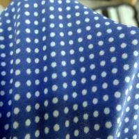 Lycra bleu denim a petits pois blancs 4 