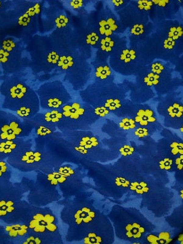 Lycra bleu saphir tapis de fleurs 1 