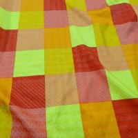 Lycra carreaux et pied de coq teintes acidulees 2