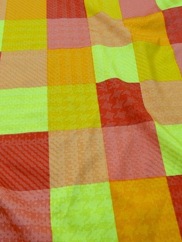 Lycra carreaux et pied de coq teintes acidulees 2 