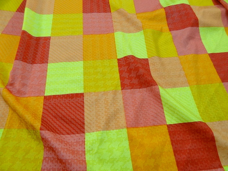 Lycra carreaux et pied de coq teintes acidulees 2