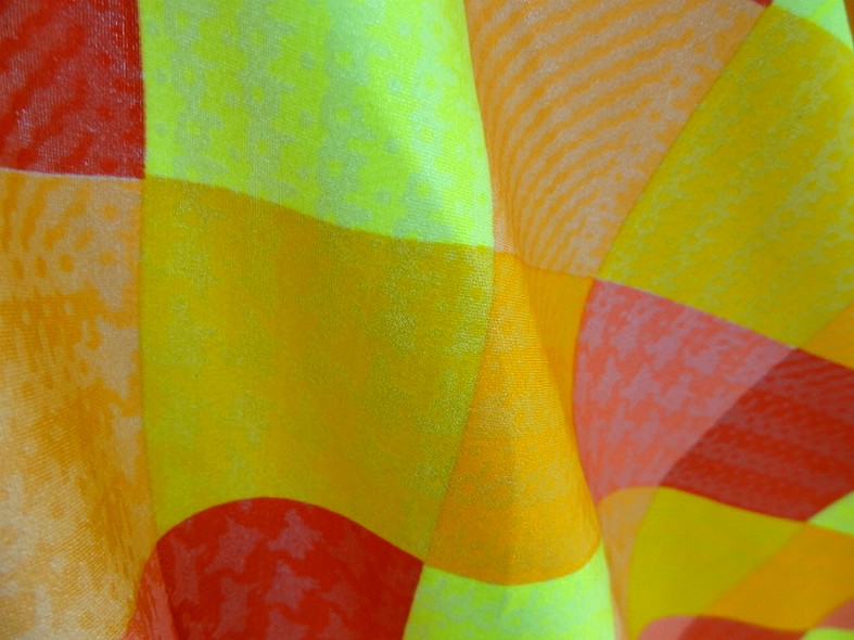 Lycra carreaux et pied de coq teintes acidulees 3