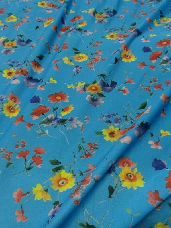 Lycra fin bleu azur fleuri 1 