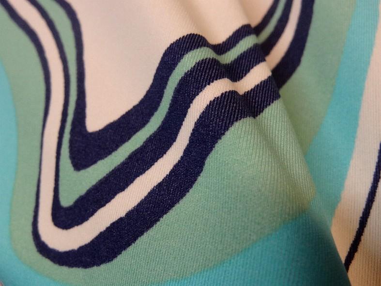 Lycra fin imprime roche magma teinte opale turquoise violet 2