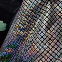 Lycra fin noir avec cubes paillettes arc en ciel 3 