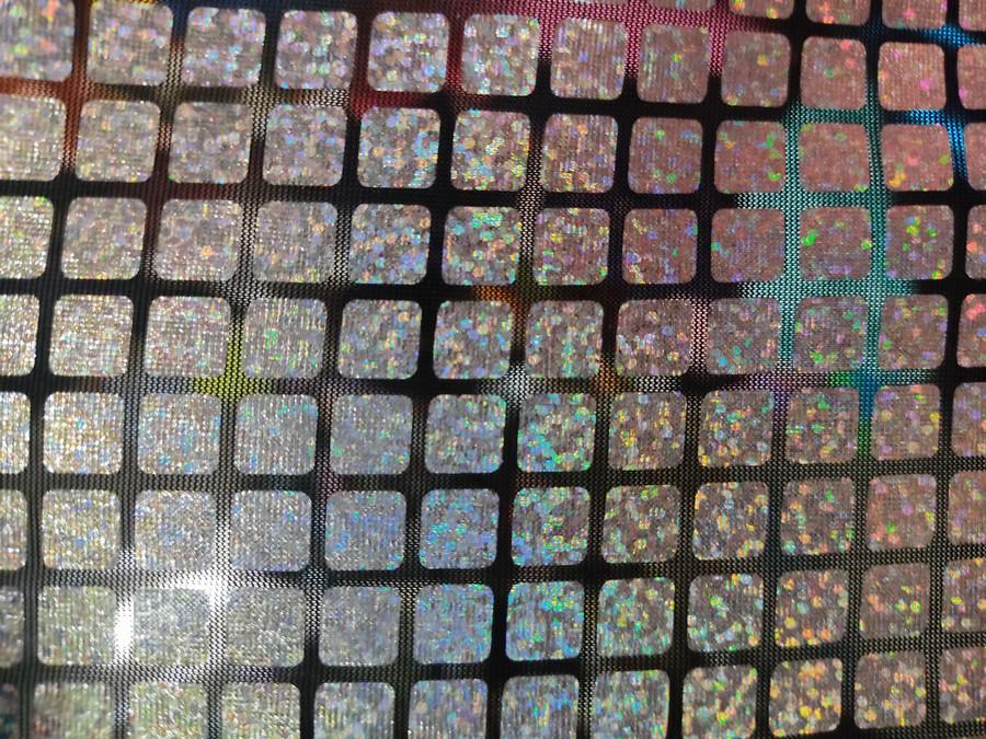 Lycra fin noir avec cubes paillettes arc en ciel 5