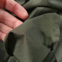 Lycra fin satine kaki fonce 2