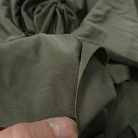 Lycra fin satine kaki fonce 3