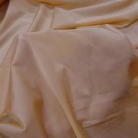 Lycra fin satine teinte pêche 3