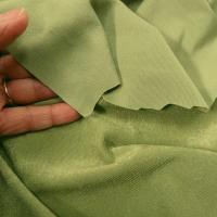 Lycra finement cotele teinte vert pistache 4 
