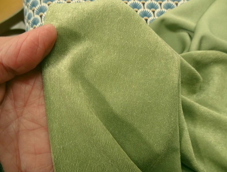 Lycra finement cotele teinte vert pistache 5