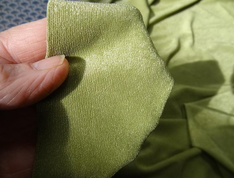 Lycra finement cotele teinte vert pistache 6
