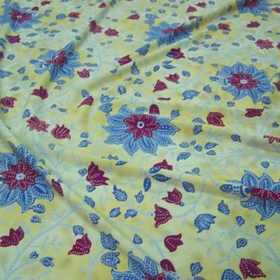 Lycra fond marbre jaune pale fleurs passiflore 4 