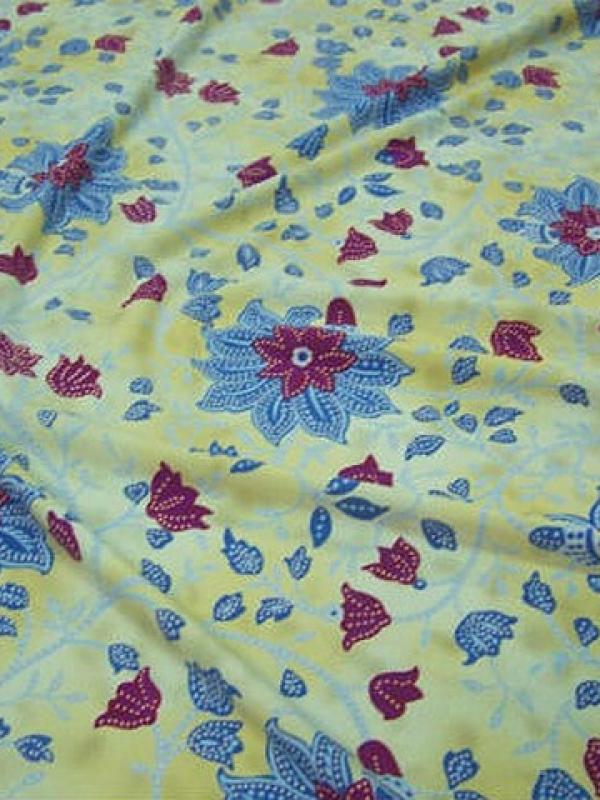 Lycra fond marbre jaune pale fleurs passiflore 4 