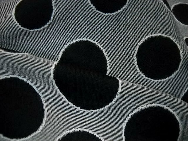 Lycra gris et noir a pois effet de volume 4