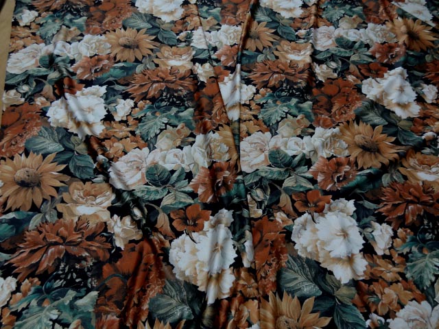 Lycra imprime fleurs ton de terre 3