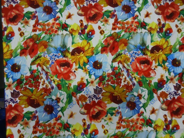 Lycra imprime fleurs vives 3