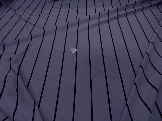 Lycra lilas rayures craie 2