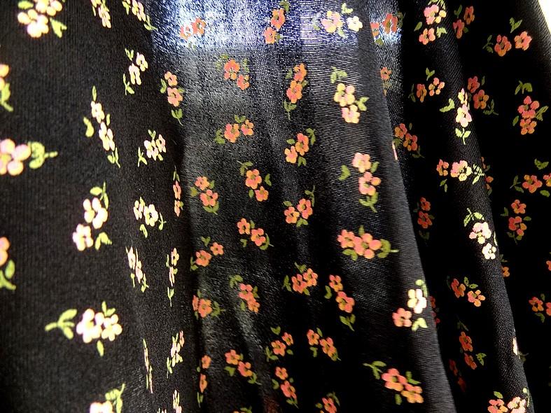 Lycra noir fin fleuri 3