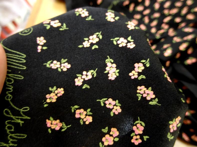 Lycra noir fin fleuri 4